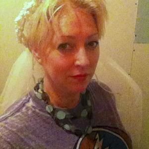 Meet your Posher, Michele